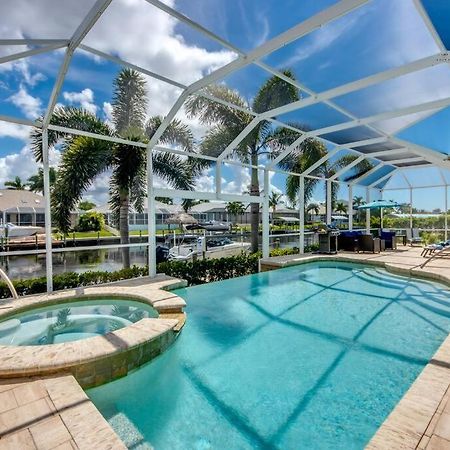 Villa Martinique By Coralvilla Cape Coral Exteriör bild