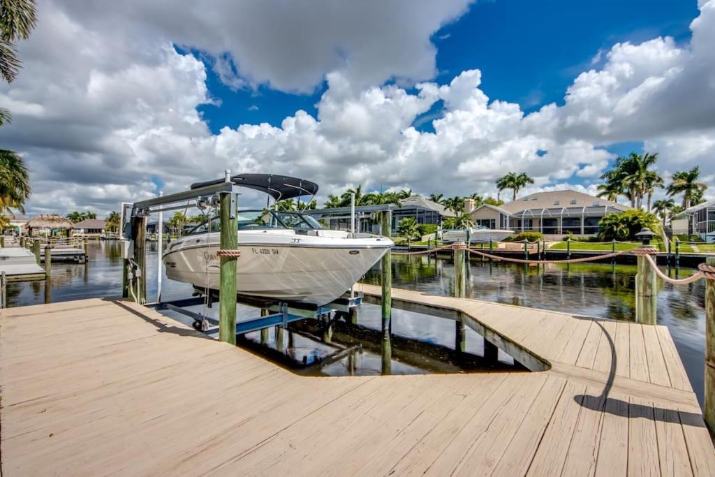 Villa Martinique By Coralvilla Cape Coral Exteriör bild
