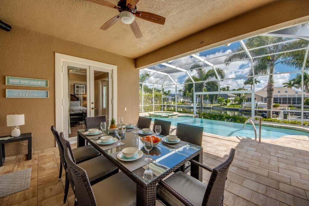 Villa Martinique By Coralvilla Cape Coral Exteriör bild