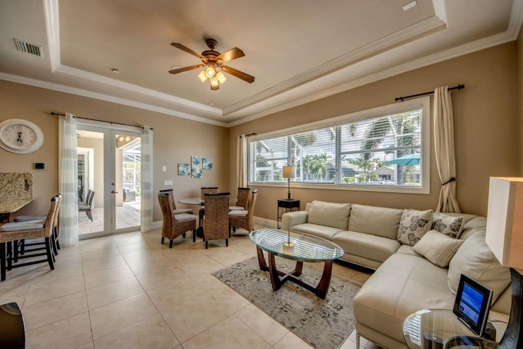 Villa Martinique By Coralvilla Cape Coral Exteriör bild